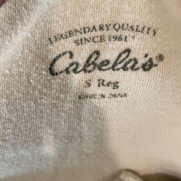 Cabela’s women’s small baseball tee - Picture 5 of 5
